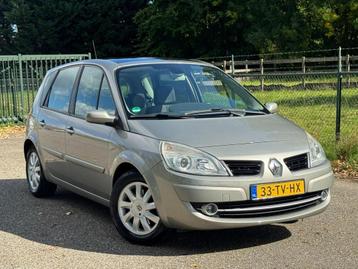 Renault Scénic 2.0-16V Tech Line /Airco/Trekhaak/ beschikbaar voor biedingen