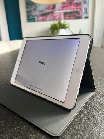 Ipad mini 2 beschikbaar voor biedingen