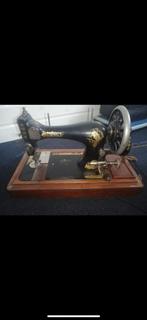 Antieke Singer Naaimachine, Ophalen