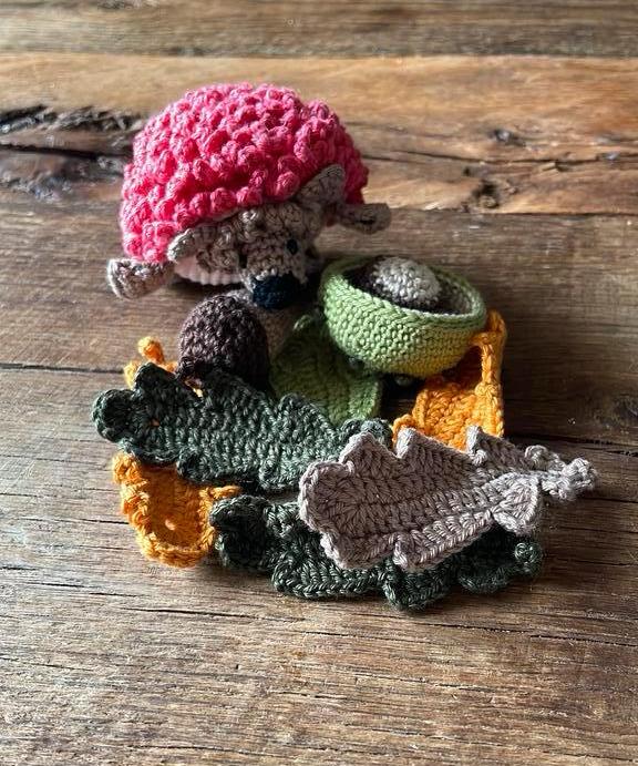 Gehaakte egel met bladeren, Ophalen of Verzenden, Nieuw, Haken, Wol of Garen