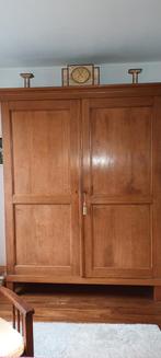 Zeer grote antieke eiken kast: B 163, H 215, D 50., Ophalen