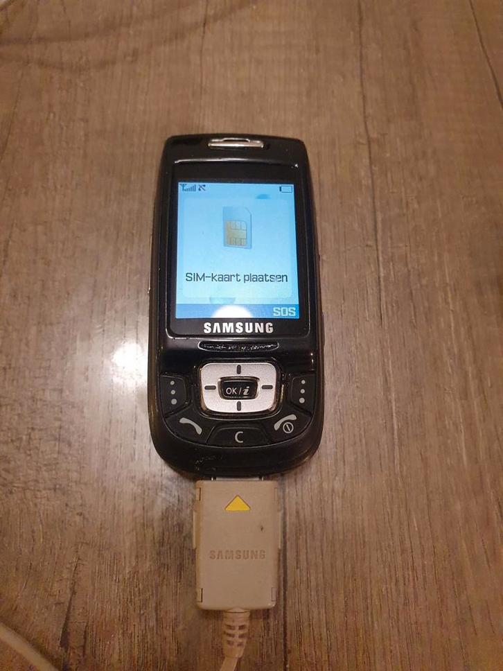 Zeldzame Samsung D500 slide in goede staat, Telecommunicatie, Mobiele telefoons | Hoesjes en Frontjes | Nokia, Zo goed als nieuw