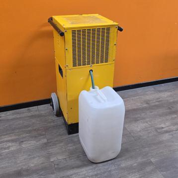 Dryfast DF400 Bouwdroger Inclusief Jerrycan beschikbaar voor biedingen