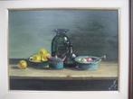Schilderij stilleven: citroenen flessen uien schalen: € 85,-, Huis en Inrichting, Ophalen, Zo goed als nieuw, Schilderij, Minder dan 50 cm