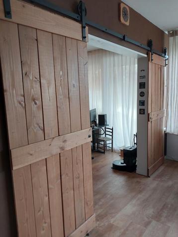 Houten Schuifdeuren met Rails beschikbaar voor biedingen