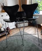 2 Zwarte Vlinder krukken  serie 7 Fritz Hansen  prod 2007, Antiek en Kunst, Ophalen of Verzenden