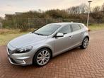 Volvo V40 2.0 R-Design 2016 Grijs, Voorwielaandrijving, 65 €/maand, 4 cilinders, USB