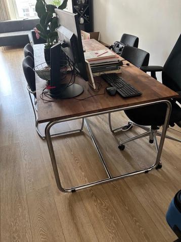 Massieve eikenhouten eettafel (gratis stoelen (6x) erbij) beschikbaar voor biedingen