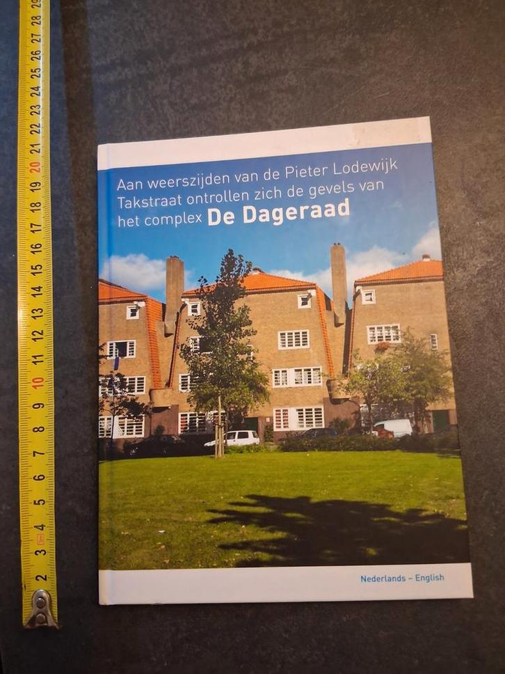 De Dagerraad ; Architectuur A'damse School . Michel de Klerk, Boeken, Kunst en Cultuur | Architectuur, Zo goed als nieuw, Stijl of Stroming