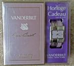 Gloria VanderBilt verzamelitems, geuren en 2 miniatuurturen, Ophalen of Verzenden, Nieuw