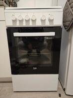 Beko Electrisch fornuis, 4 pitten, Perilex stekker, Witgoed en Apparatuur, Fornuizen, Ophalen, Minder dan 85 cm, 4 kookzones, Zo goed als nieuw