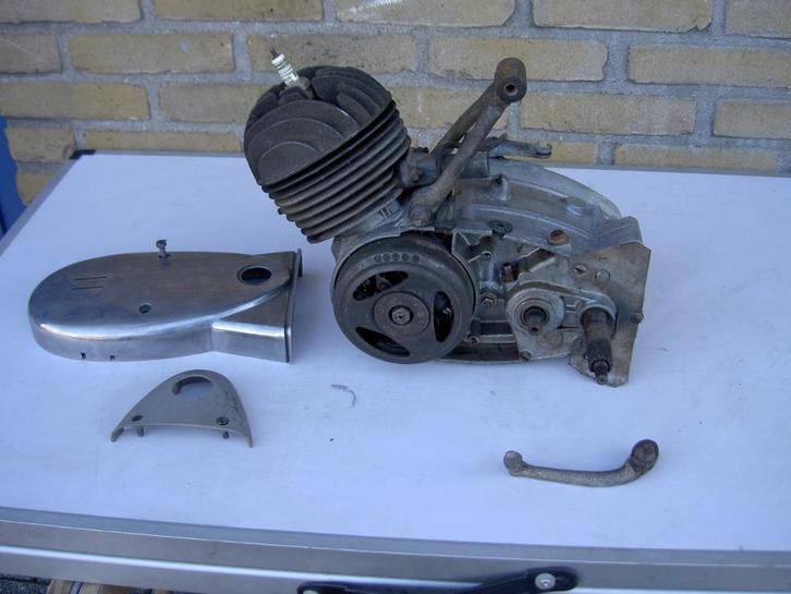 blok 265-150  bj 1961  3 v ?  2,6 ps, Fietsen en Brommers, Brommeronderdelen | Zundapp, Gebruikt, Blok, Ophalen