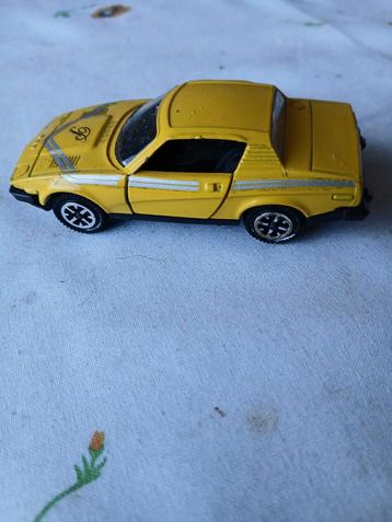 Leuke TR7 Purdey's.  Triumph. Dinky toys  beschikbaar voor biedingen