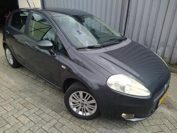 Fiat Grande Punto 1.4 Dynamic beschikbaar voor biedingen