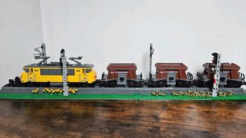 LEGO ns MOC Locomotief met wagons. beschikbaar voor biedingen