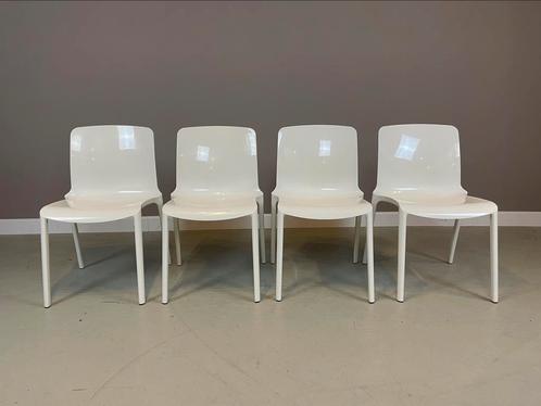 4 stapelbare Casprini “Tiffany” stoelen in & outdoor ZGAN, Huis en Inrichting, Stoelen, Zo goed als nieuw, Vier, Kunststof, Wit
