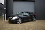 Volvo V40 1.5 T3 Nordic+, Stof, 4 cilinders, 700 kg, Zwart