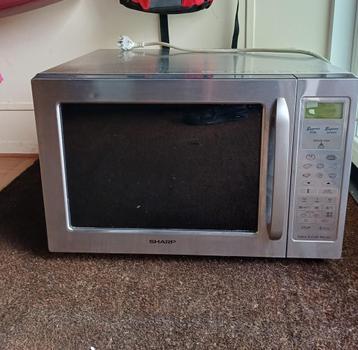 Combi magnetron Sharp beschikbaar voor biedingen