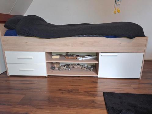 Één persoonsbed bed, Huis en Inrichting, Slaapkamer | Bedden, Zo goed als nieuw, Eenpersoons, 90 cm, 200 cm, Hout, Wit, Ophalen