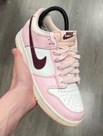 Nike Dunk low pink foam sneakers lichtroze - Maat 38, Nike, Ophalen of Verzenden, Roze, Sneakers of Gympen