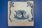 Zeldzame 17e eeuwse KANDELABER tegel met OLIFANT afbeelding., Ophalen of Verzenden
