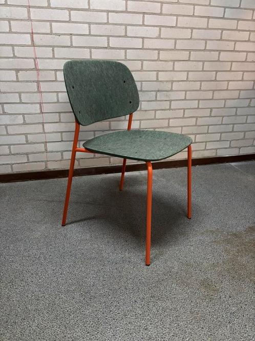 Design stoelen De Vorm LJ1 – 22 stuks – duurzaam PET-vilt, Huis en Inrichting, Stoelen, Zo goed als nieuw, Vijf, Zes of meer stoelen