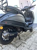 Vespa Sprint 80CC + Akra, Ophalen, Overige modellen, Maximaal 45 km/u, Zo goed als nieuw