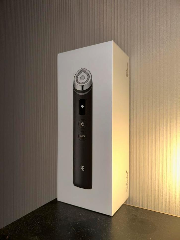 Medicube Age-R Booster Pro, Sieraden, Tassen en Uiterlijk, Uiterlijk | Gezichtsverzorging, Nieuw, Verzorging, Ophalen of Verzenden
