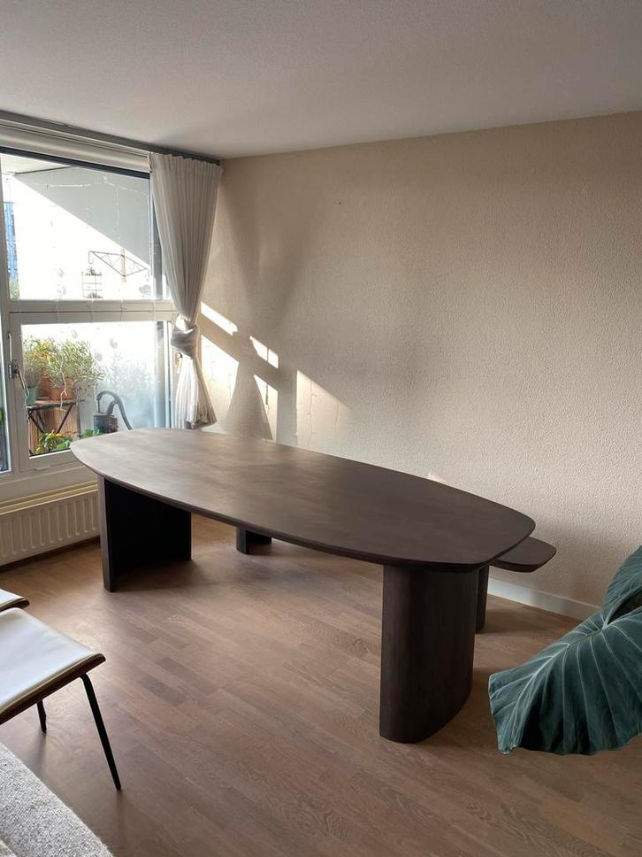 Eettafel + Eetkamerbank Maré - (Mangohout) 240cm, Huis en Inrichting, Tafels | Eettafels, Zo goed als nieuw, 50 tot 100 cm, 200 cm of meer