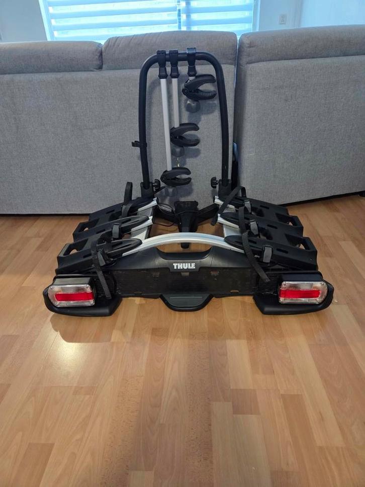 Thule VeloSpace 927 Fietsendrager -3 Fietsen+Kantelbaar, Auto diversen, Fietsendragers, Zo goed als nieuw, Trekhaakdrager, 3 fietsen of meer