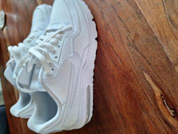 Zo goed als nieuwe Nike air max. Maat 45 beschikbaar voor biedingen