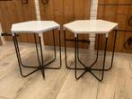 2  Zwart-Wit metalen bijzettafeltjes (Honingraatmotief), Huis en Inrichting, Tafels | Bijzettafels, Ophalen, Minder dan 45 cm