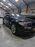 Bmw 118d 3DR euro 5 nette auto, Auto's, Achterwielaandrijving, 4 cilinders, Zwart, Origineel Nederlands