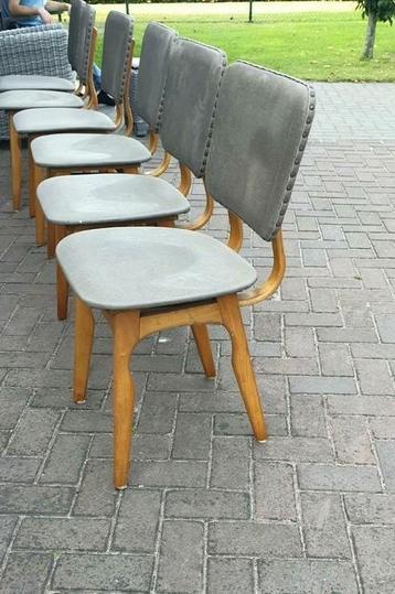 6 stoelen vintage beschikbaar voor biedingen