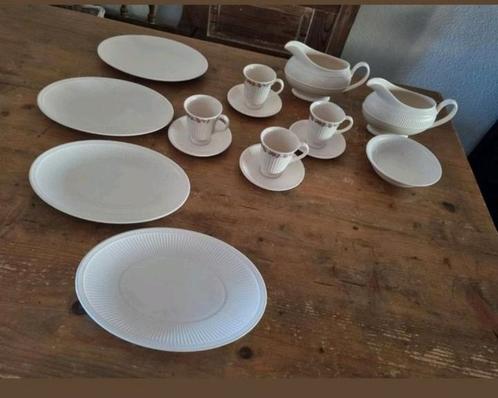 Wedgwood windsor ovale borden, schaaltje, jus kan, rosalind, Antiek en Kunst, Antiek | Servies los, Ophalen