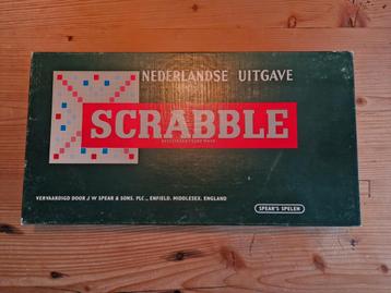 Scrabble bordspel  beschikbaar voor biedingen