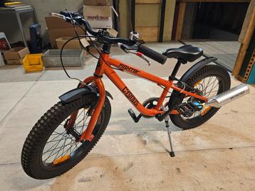 Stoere kinderfiets met dikke banden beschikbaar voor biedingen