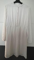 Witte jurk met stippen van Vila, Ophalen of Verzenden, Zo goed als nieuw, Maat 42/44 (L), Wit