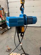 Demag 1250 kg, Ophalen, Zo goed als nieuw