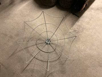 Paraplu te gebruiken met decoratie beschikbaar voor biedingen