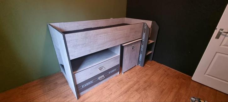 Halfhoogslaper met Bureau & Ladenblok, Kinderen en Baby's, Kinderkamer | Stapelbedden en Hoogslapers, Halfhoogslaper, Ophalen