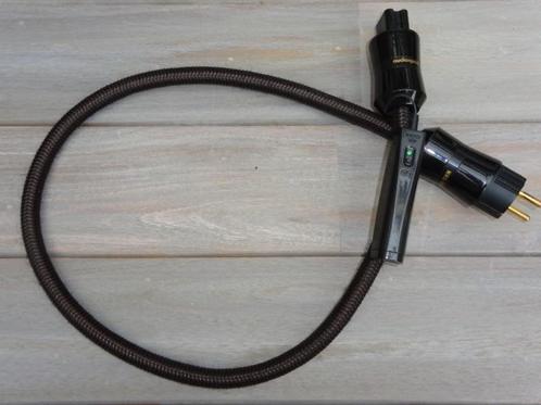AudioQuest NRG10 power cord, Audio, Tv en Foto, Audiokabels en Televisiekabels, Zo goed als nieuw, Componentkabel, Minder dan 2 meter