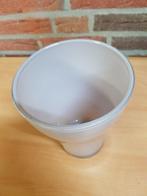 Vaas, rond, van grijs glas, Ophalen of Verzenden, 'T Olde Gre-j, Info@toldegrej.nl, Endepoelstraat 20f Didam