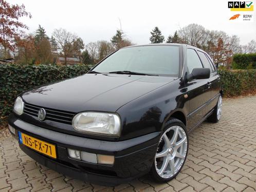 Volkswagen Golf 1.6 Milestone , 5-Deurs / Stuurbekrachtiging, Auto's, Volkswagen, Te koop, Golf, ABS, Centrale vergrendeling, Dakrails