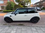 Mini 1.6 ONE 2011 Wit, Auto's, Mini, Voorwielaandrijving, 4 cilinders, 4 stoelen, Origineel Nederlands