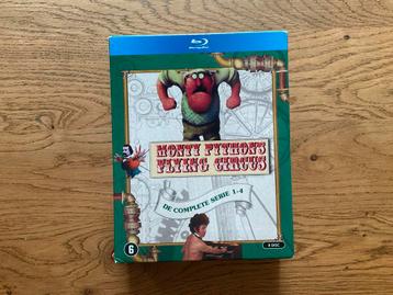MONTY PYTHON'S FLYING CIRCUS, De Complete serie 1-4 /BLU-RAY beschikbaar voor biedingen