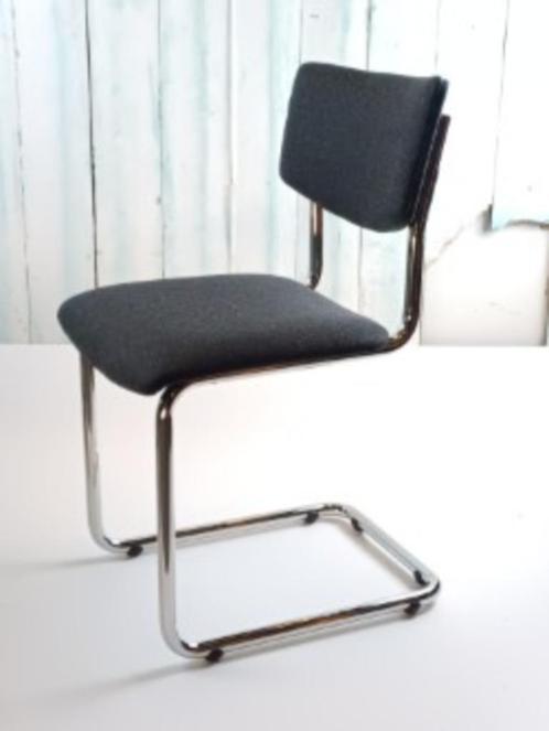 stoel in Gispen stijl, Huis en Inrichting, Stoelen, Gebruikt, Vijf, Zes of meer stoelen, Metaal, Stof, Overige materialen, Rood