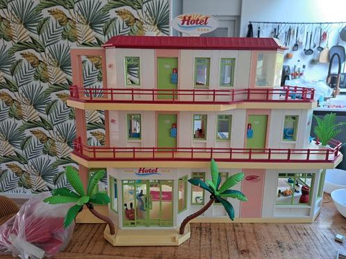Playmobil Hotel 3 verdiepingen met Hotelbus en extra sets, Kinderen en Baby's, Speelgoed | Playmobil, Gebruikt, Complete set, Ophalen
