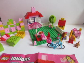 10660 Lief setje met 2 poppetjes, kat en fiets. beschikbaar voor biedingen