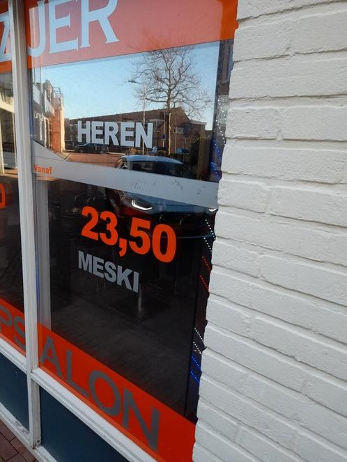 Top kapster voor jong en oud in hartje Naaldwijk, Diensten en Vakmensen, Kappers en Thuiskappers, Knippen, Permanenten, Verven of Highlights